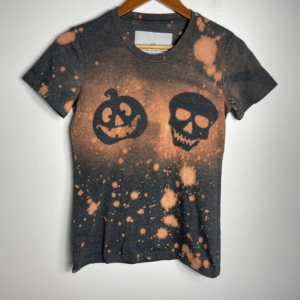 Custom Skull Pumpkin Halloween Bleach Dye Shirt XS